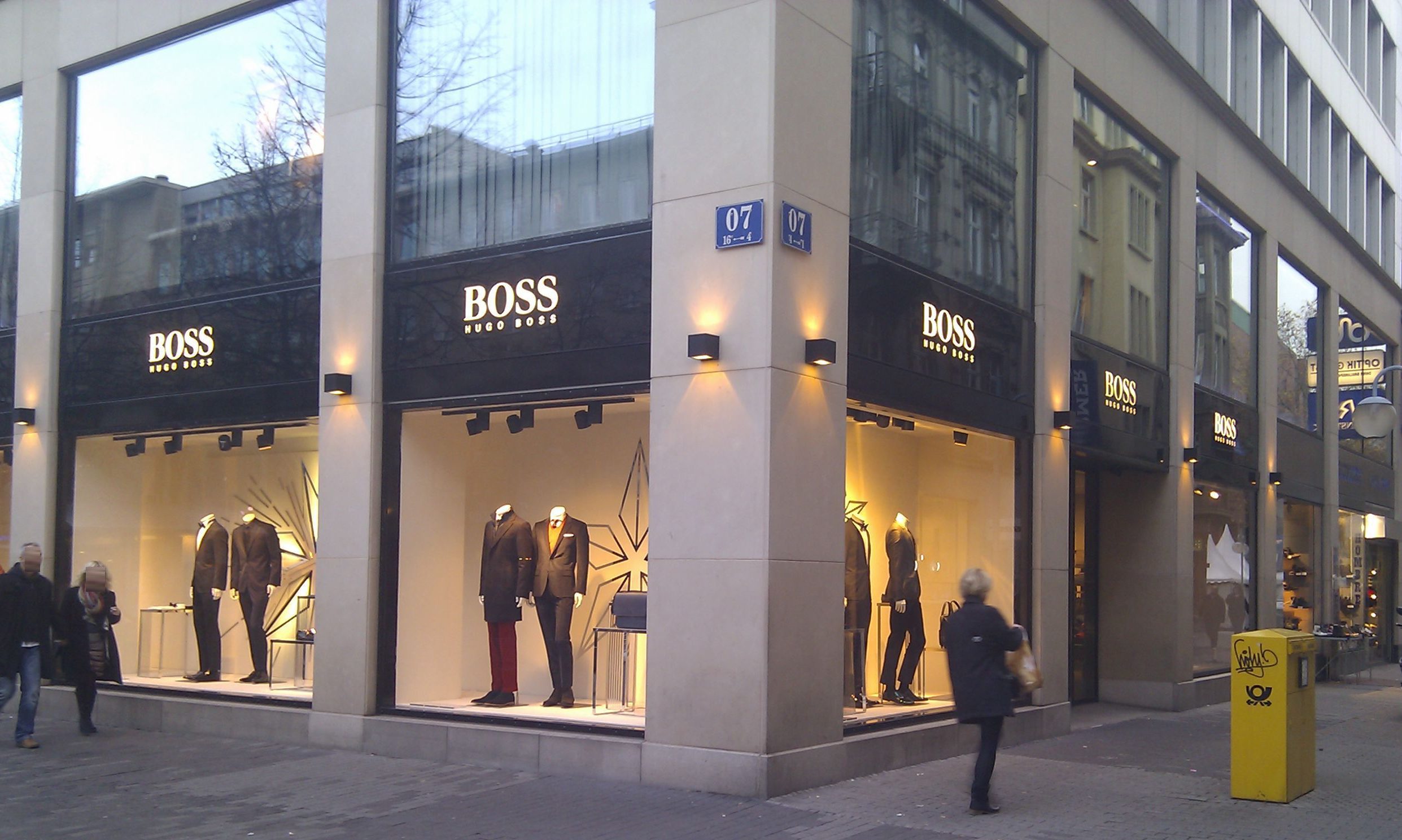 Zo veel Correct Voorgevoel Hugo Boss hails 51% rise in sales amid 'record' quarter | News